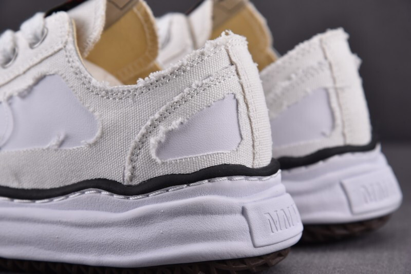 Ma1s0n Mihara Sneakers