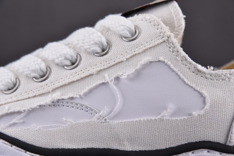 Ma1s0n Mihara Sneakers