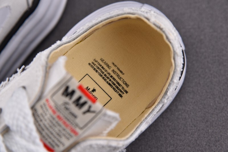 Ma1s0n Mihara Sneakers