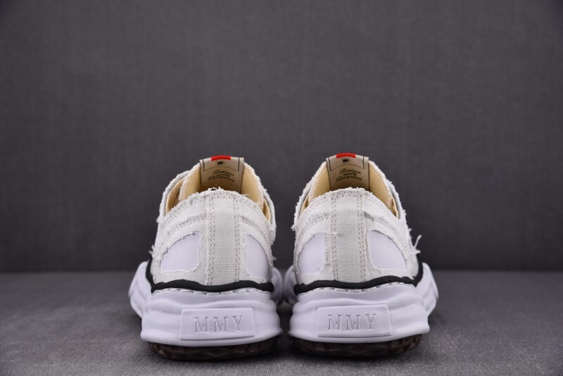 Ma1s0n Mihara Sneakers