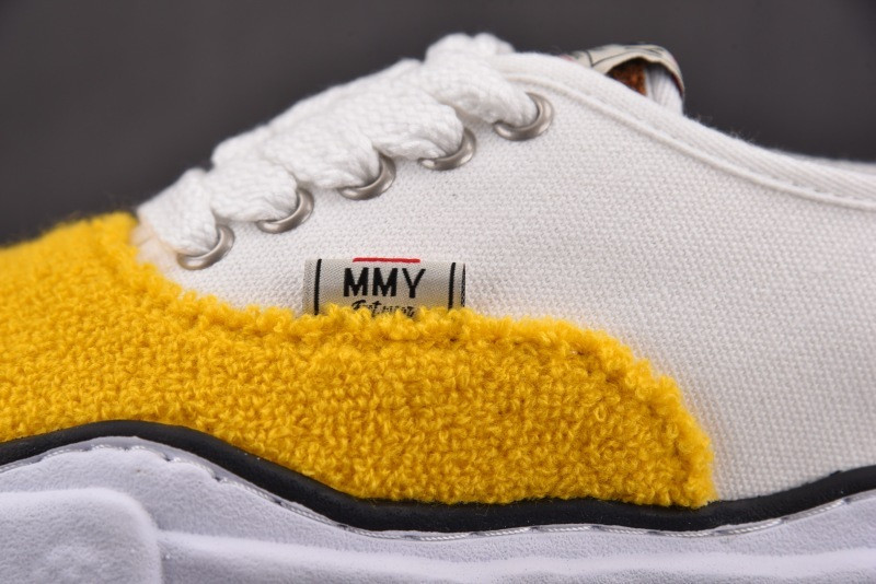Ma1s0n Mihara Sneakers