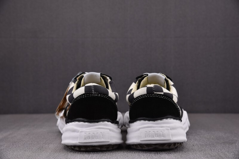 Ma1s0n Mihara Sneakers