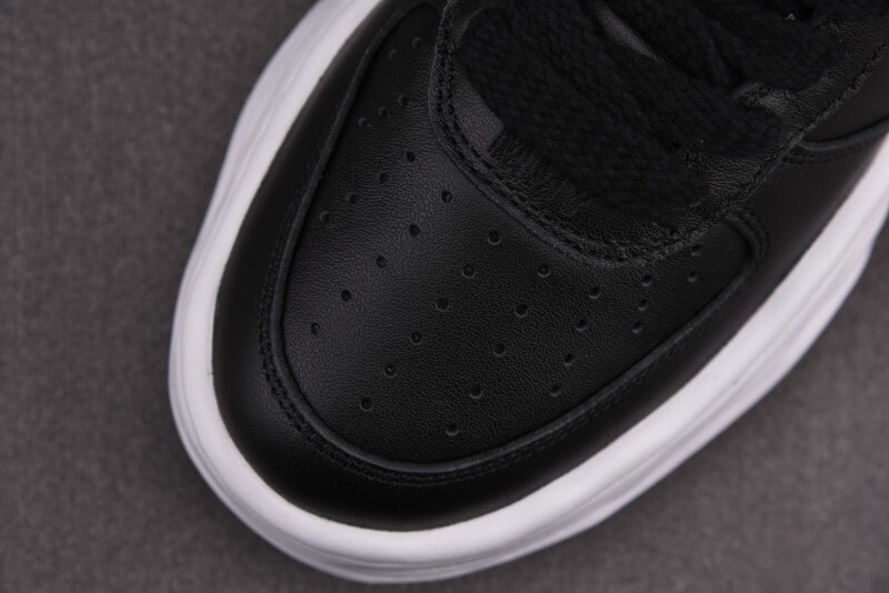 Ma1s0n Mihara Sneakers