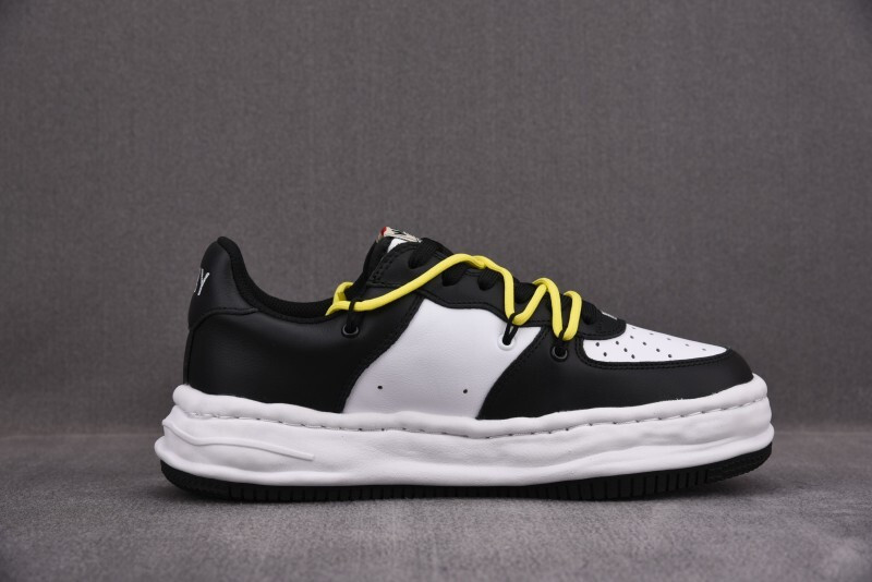 Ma1s0n Mihara Sneakers
