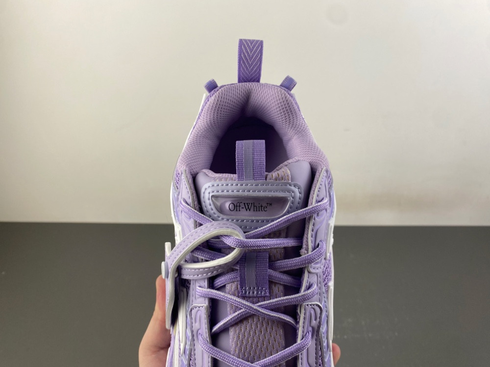 OFF-WHITE BE RIGHT BACK