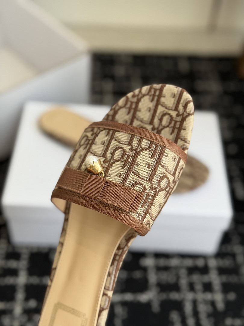 DR Sandals DS-61