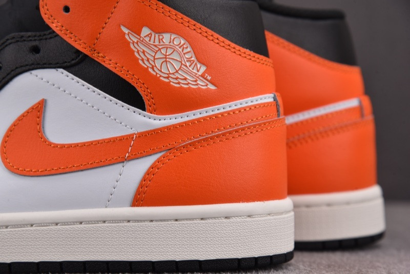 Air Jordan 1 Mid Black Toe Starfish DQ8426-801