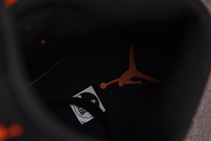 Air Jordan 1 Mid Black Toe Starfish DQ8426-801