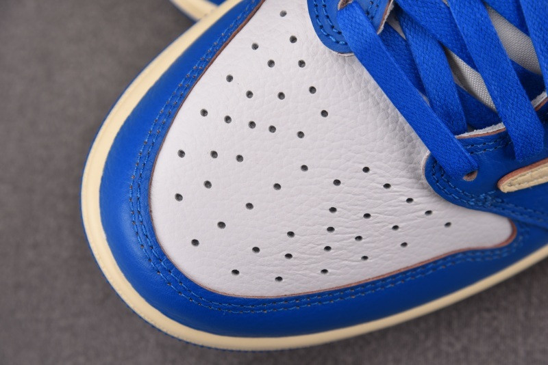 Travis Scott x Air Jordan 1 Low DM7866-111