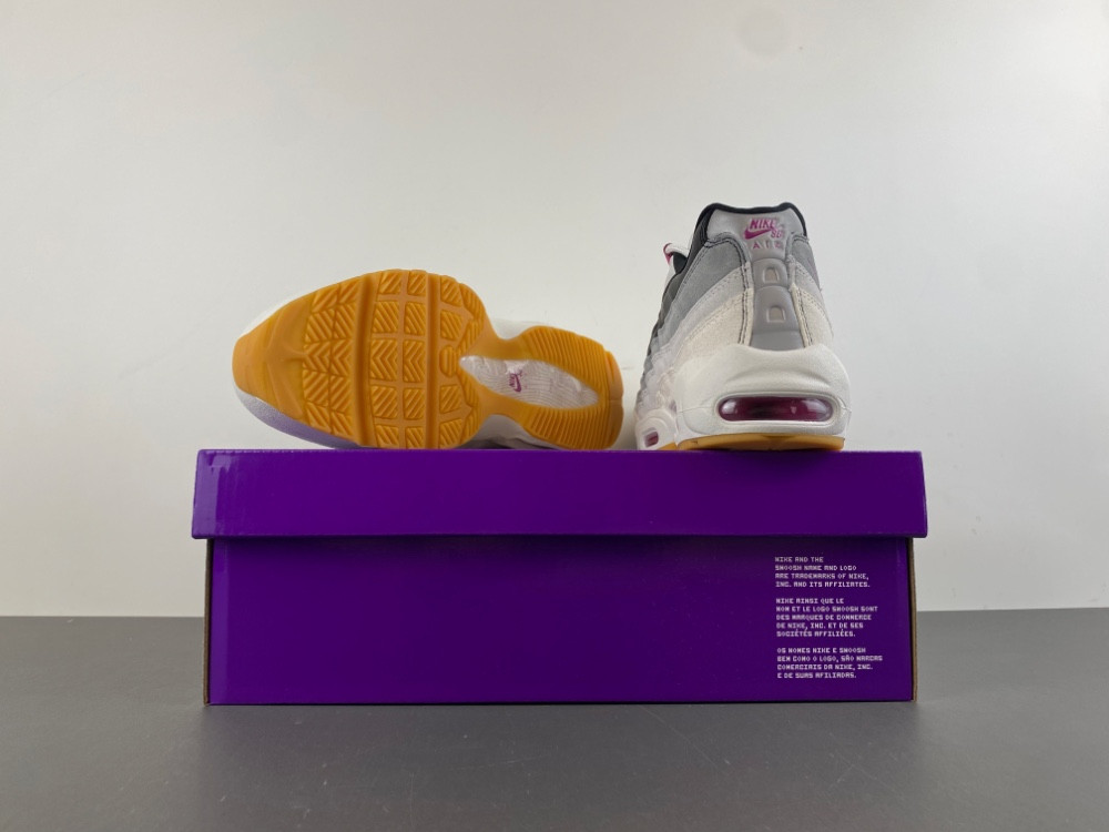 Nike SB x Air Max 95 HF7545-100