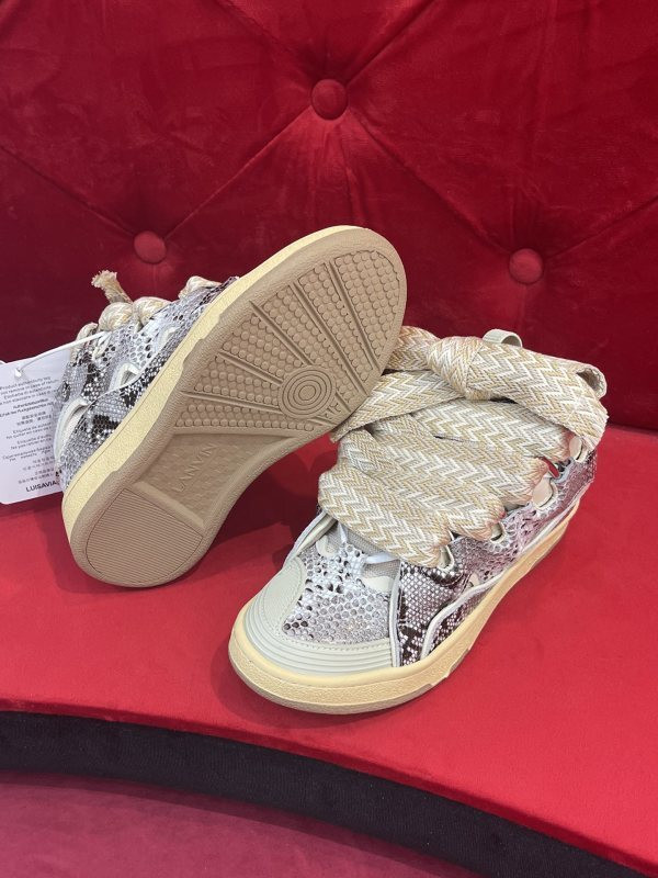 LanV sneakers