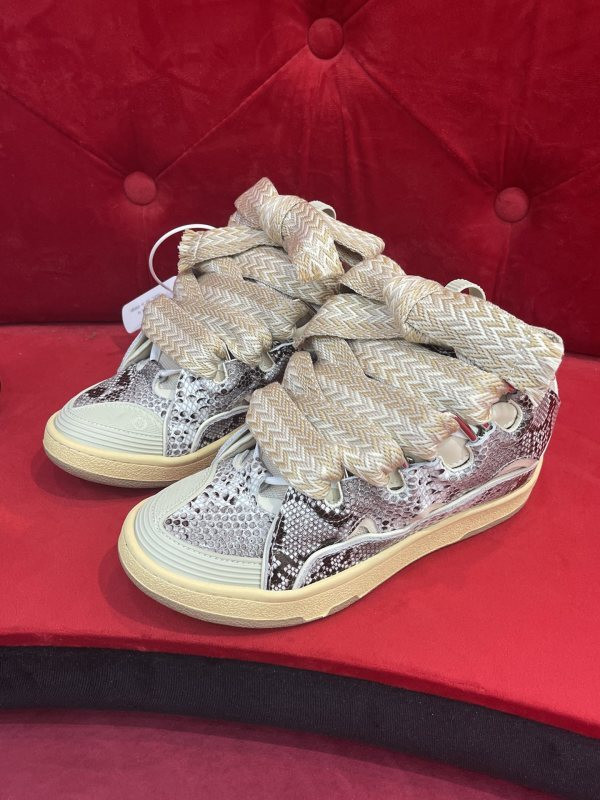 LanV sneakers