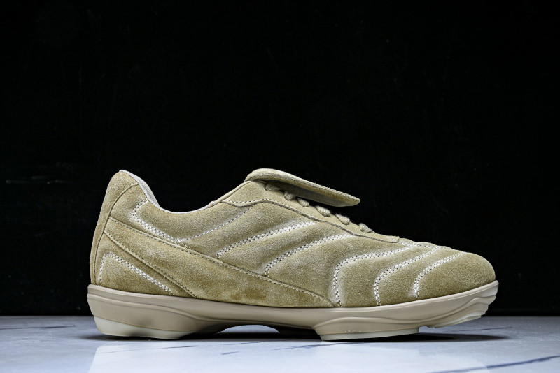 L*V Footprint Sneaker