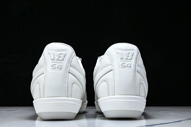 L*V Footprint Sneaker