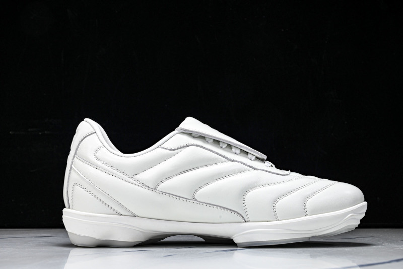 L*V Footprint Sneaker