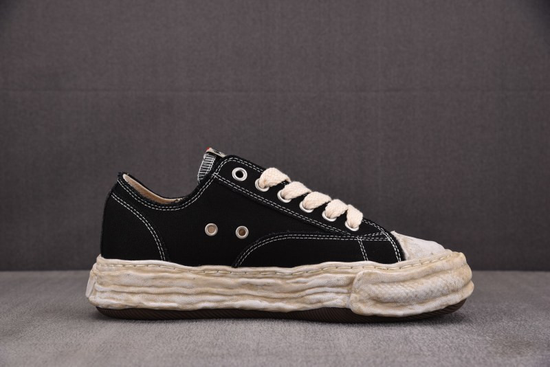 Ma1s0n Mihara Sneakers