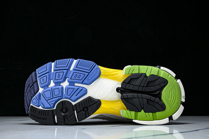 Ba1en*iaga runner wrung-9800