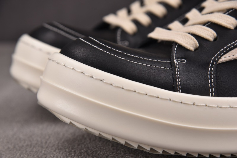 RO Sneakers