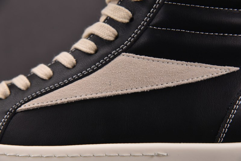RO Sneakers