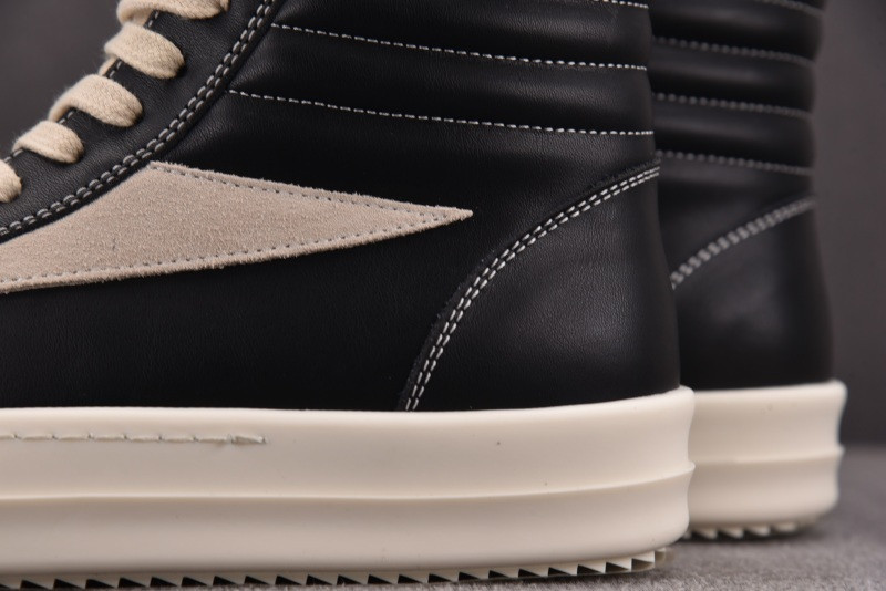 RO Sneakers