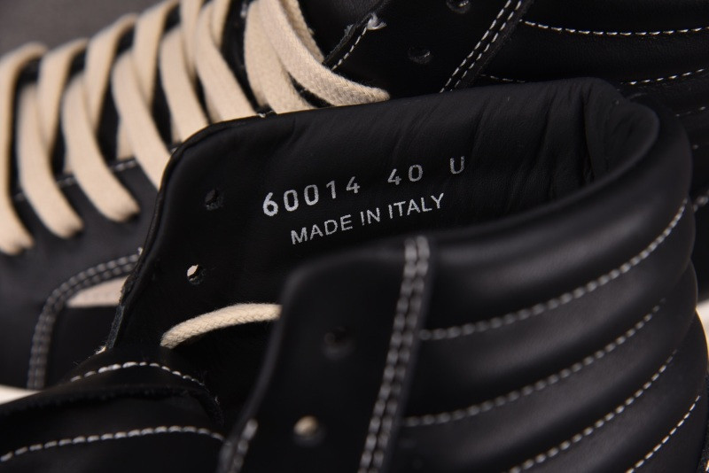 RO Sneakers