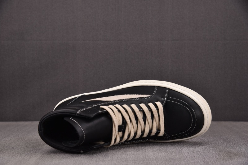 RO Sneakers