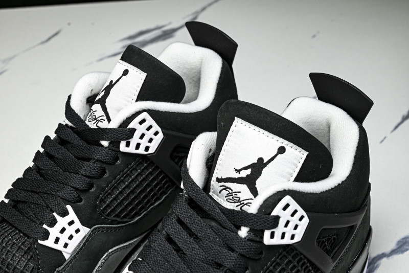 Air Jordan 4 "Fear" FQ8138-002