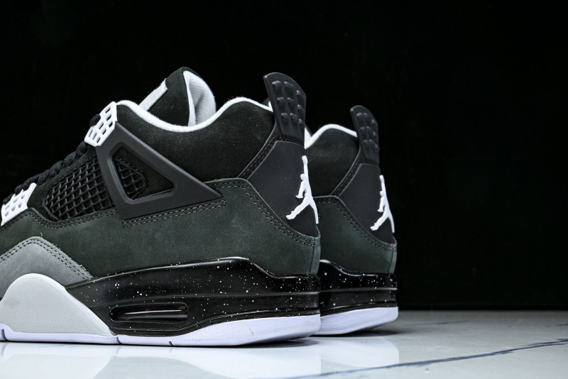 Air Jordan 4 "Fear" FQ8138-002