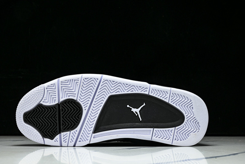Air Jordan 4 "Fear" FQ8138-002
