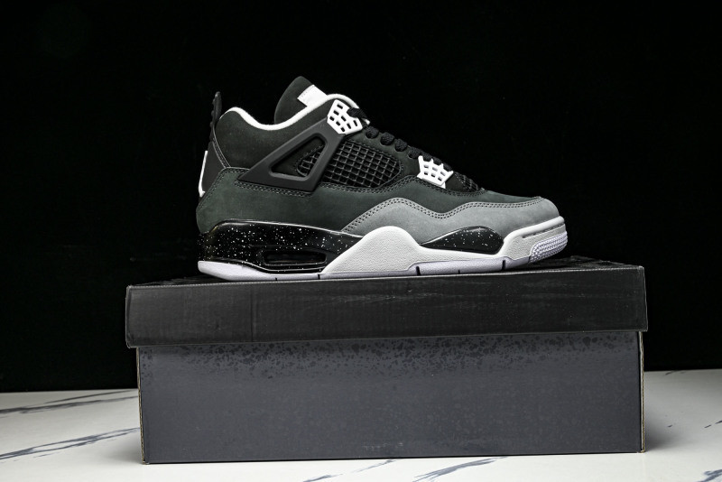 Air Jordan 4 "Fear" FQ8138-002