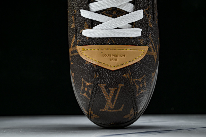 L*V Buttersoft Sneaker