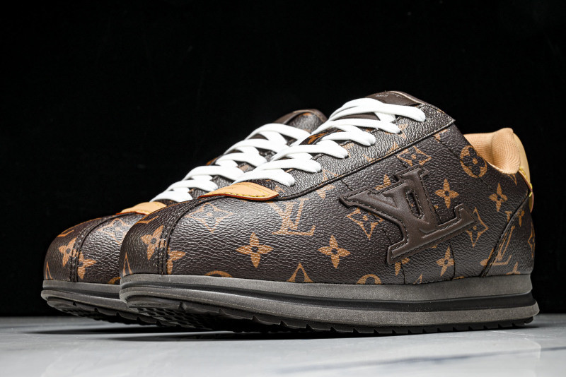 L*V Buttersoft Sneaker