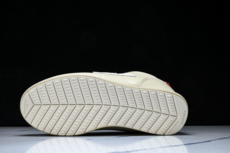 L*V Buttersoft Sneaker
