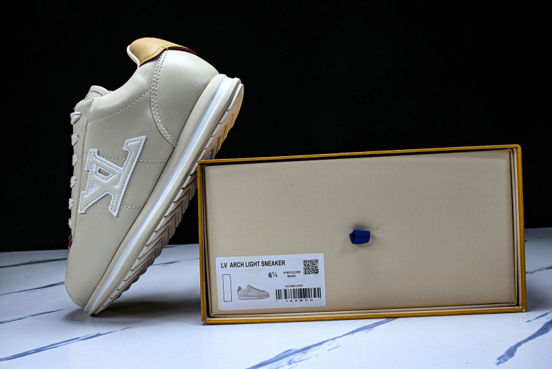 L*V Buttersoft Sneaker