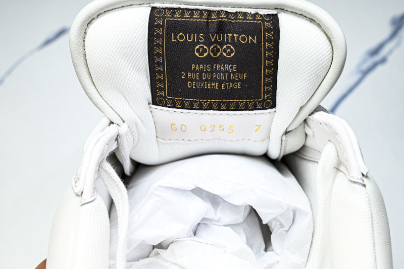 L*V Buttersoft Sneaker
