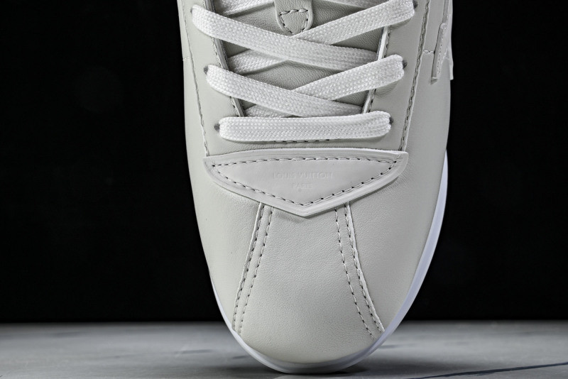 L*V Buttersoft Sneaker