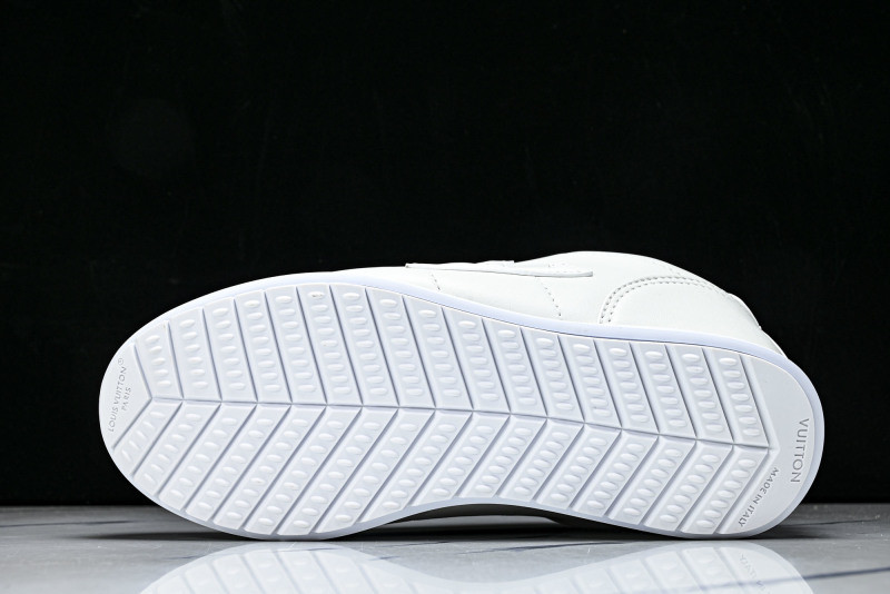 L*V Buttersoft Sneaker