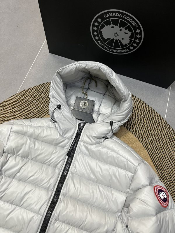 Can*a G00se coat