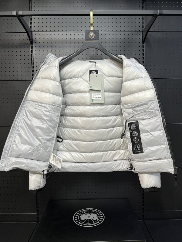 Can*a G00se coat