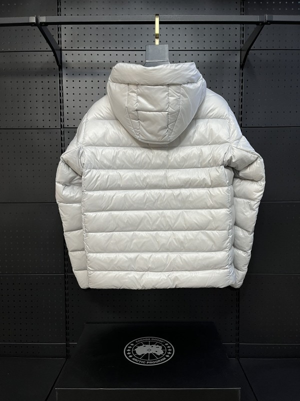 Can*a G00se coat