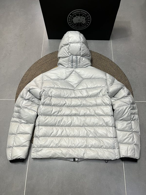 Can*a G00se coat