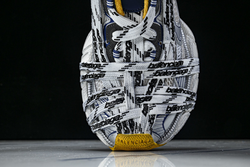 Ba1en*iaga Sneaker 3XL