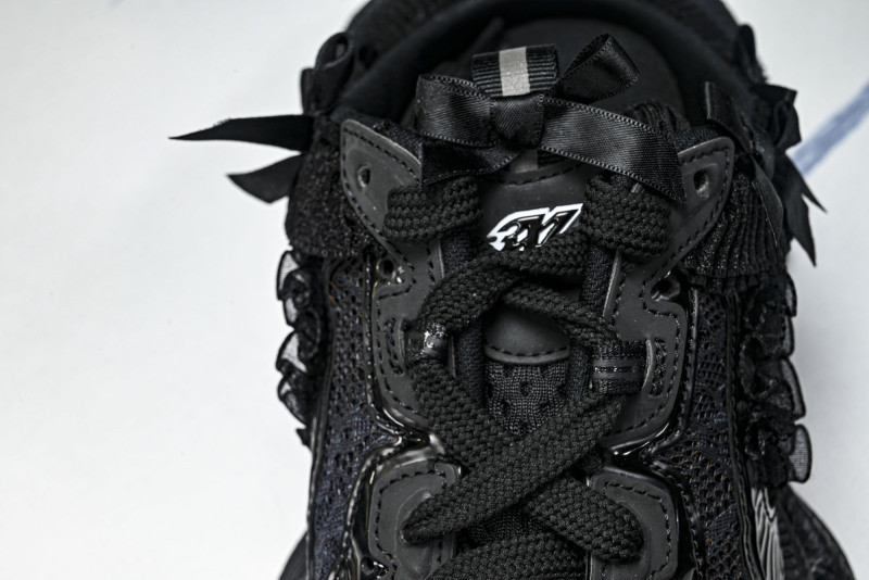 Ba1en*iaga Sneaker 3XL