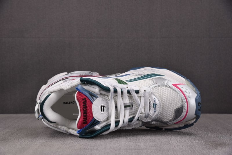 Ba1en*iaga runner w3rmu-9934