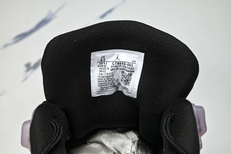 Air Jordan 12 “Bloodline” CT8013-001