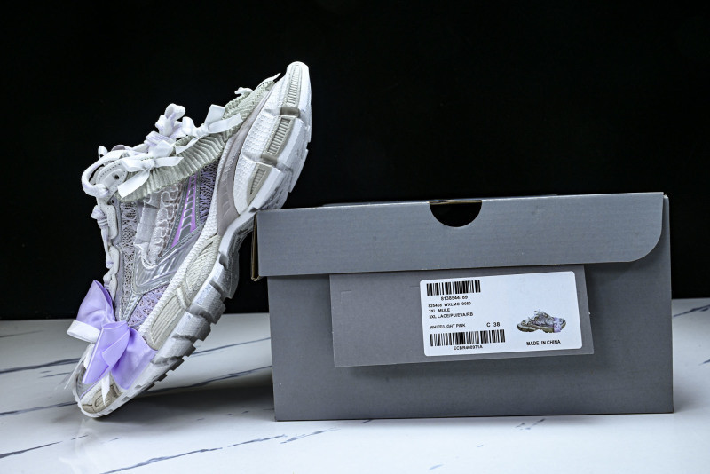 Ba1en*iaga Sneaker 3XL