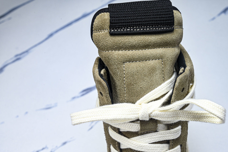 RO Sneakers