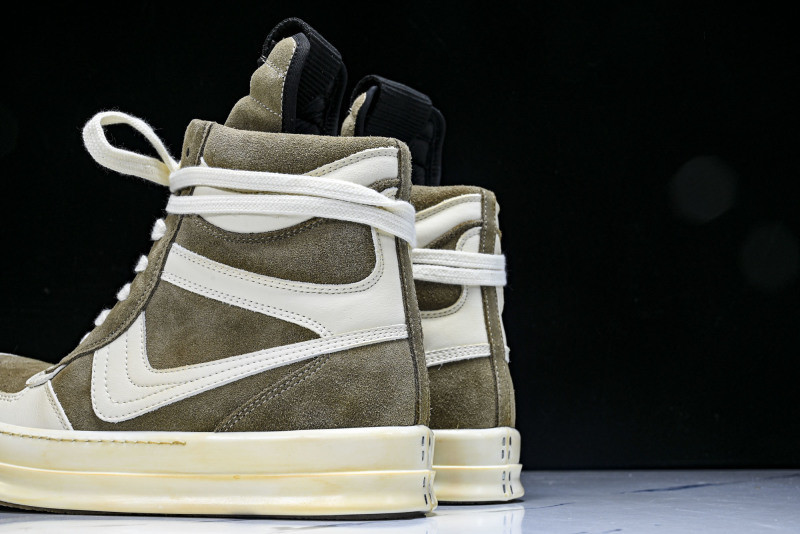 RO Sneakers