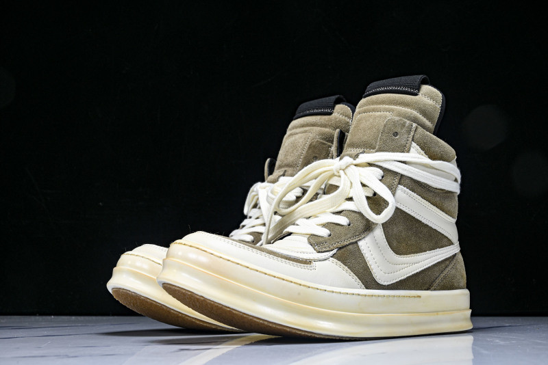 RO Sneakers