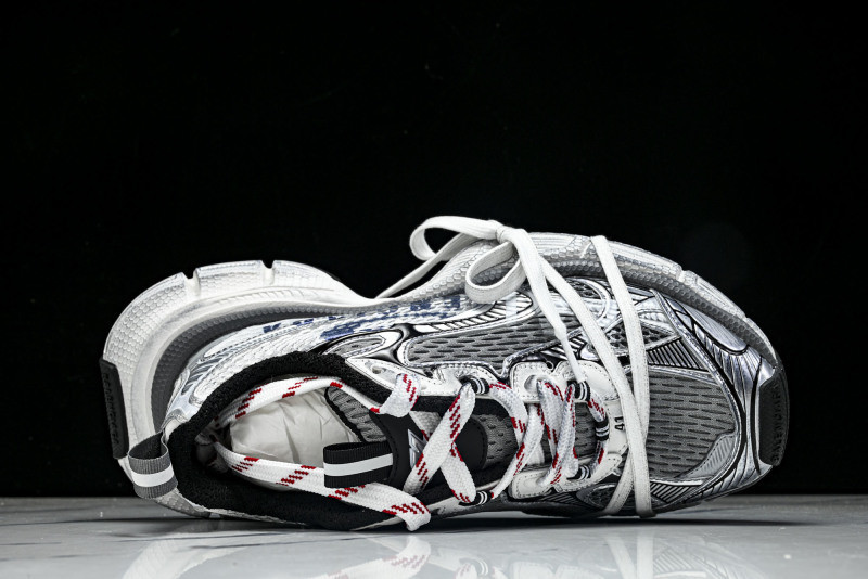 Ba1en*iaga Sneaker 3XL